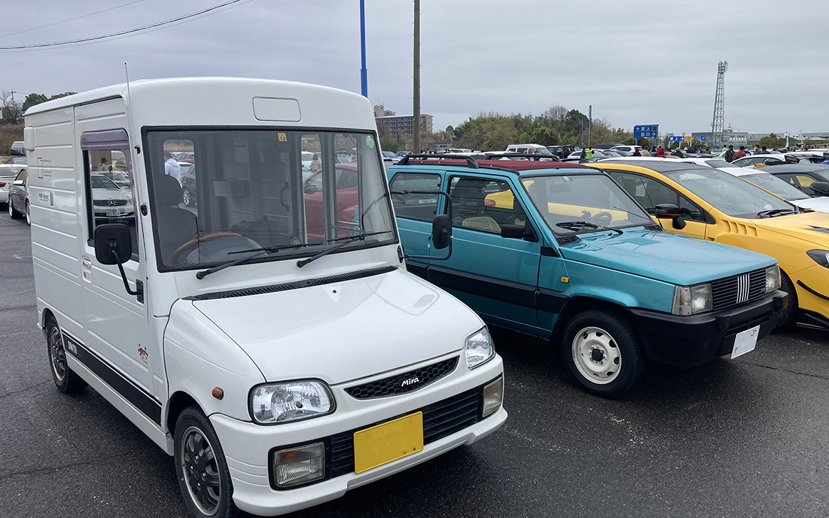 トッシィィ